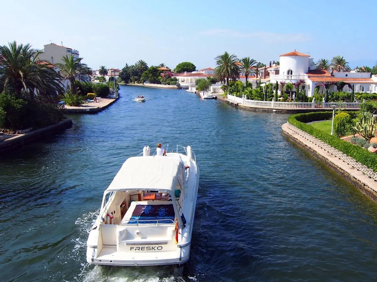 Holiday Home Luna By Interhome Empuriabrava