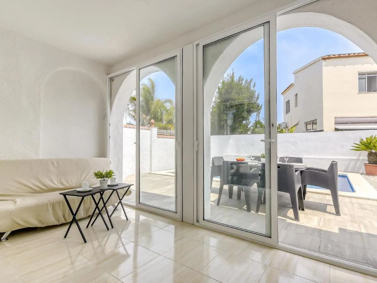 Holiday Home Luna By Interhome Empuriabrava